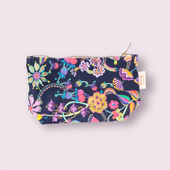 Anna's of Australia - Liberty Fabric Essentials Purse