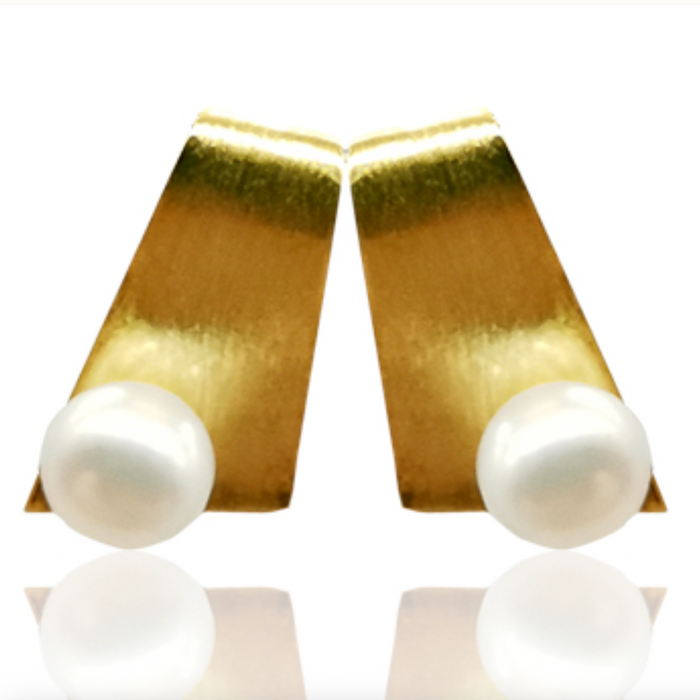 YiSu Design - Stud Earrings - By the Sea