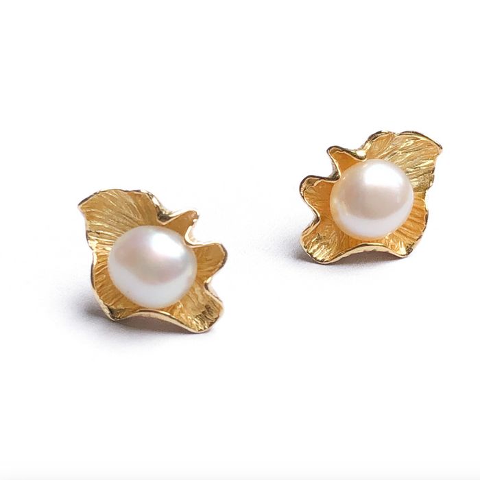 YiSu Design - Stud Earrings - Sea Shell